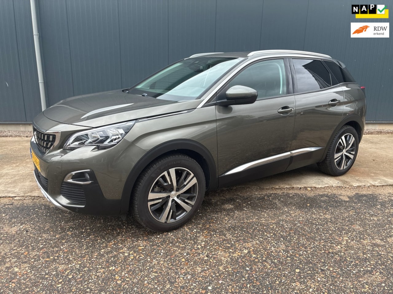 Peugeot 3008 - 1.6 e-THP Allure 1.6 e-THP Allure - AutoWereld.nl