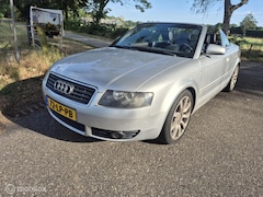 Audi A4 Cabriolet - 2.4 V6 Exclusive 2003
