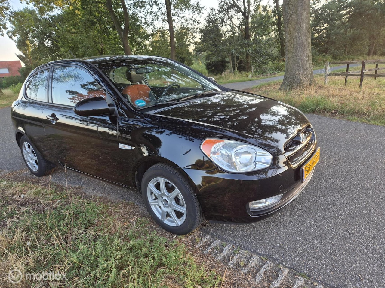 Hyundai Accent - 1.4i Dynamic airco - AutoWereld.nl