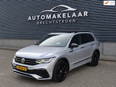 Volkswagen Tiguan - 1.4 TSI eHybrid Black edition 3*R-line Full Pano/Leder/Head up/Trekhaak
