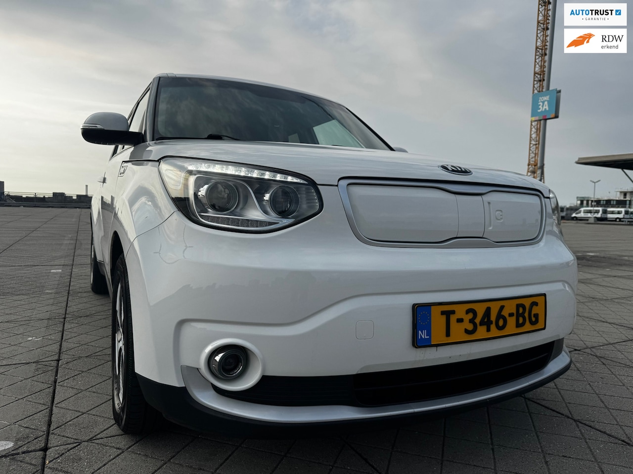 Kia e-Soul - EV ExecutiveLine 27 kWh CLIMA CRUISE CAMERA CARPLAY - AutoWereld.nl