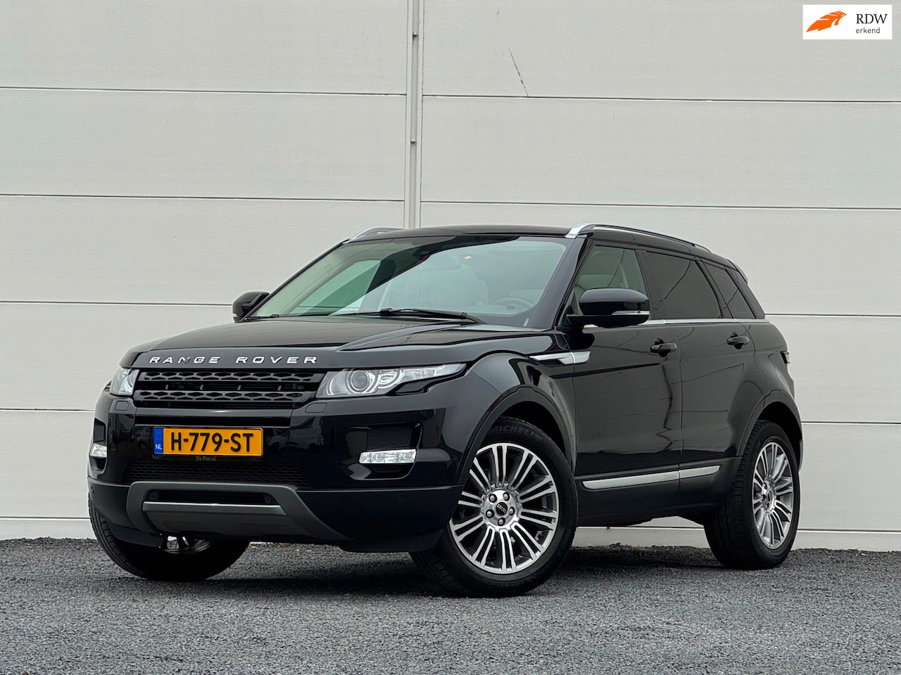 Land Rover Range Rover Evoque - 2.0 Si 4WD Pano Nwe Distributie Mem seats Camera Leer Trekhaak Volledige onderhoud histori - AutoWereld.nl