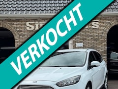 Ford Focus Wagon - 1.0 Titanium Bj 2016 Nette auto