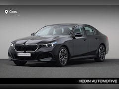 BMW 5-serie - 550e xDrive | M Sportpakket | Stuurwielrand verwarmd | Comfort Access | Glazen panoramadak