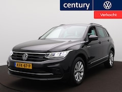 Volkswagen Tiguan - 1.4 TSI eHybrid Life | Camera | Virtual | Clima | ACC | Dodehoek sensoren | Elek. Kofferba