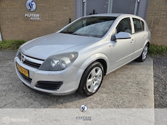 Opel Astra - 1.6 Cosmo 5Drs Airco