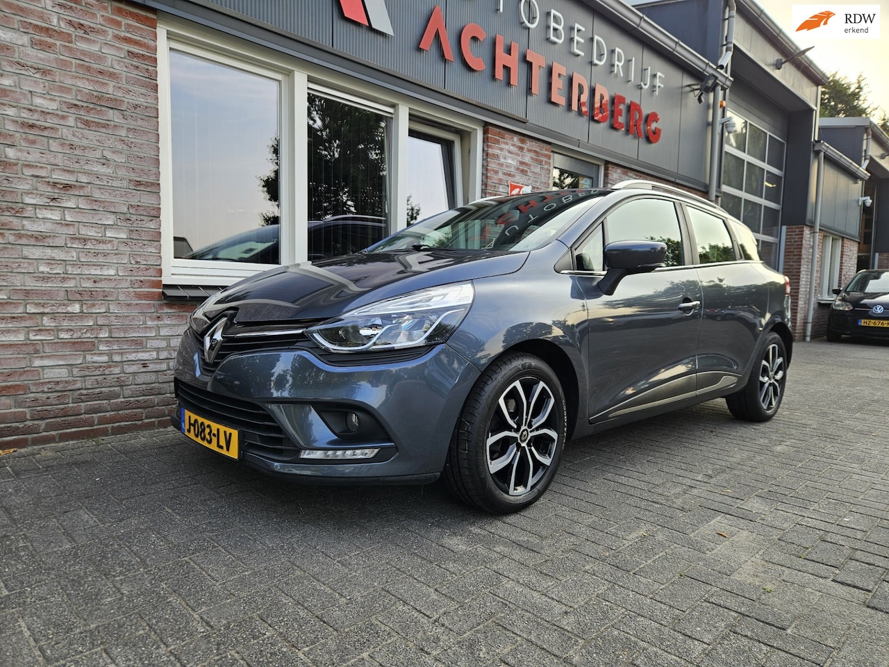 Renault Clio Estate - 0.9 TCe Intens Airco! Cruise Control! Nette Auto! Navigatie! - AutoWereld.nl