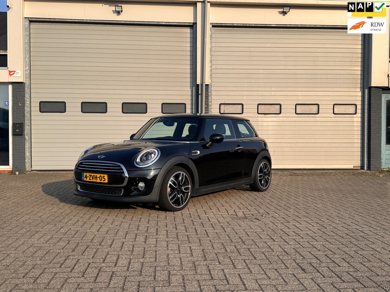 MINI 3-Deurs - 1.5 Cooper Chili Business - AutoWereld.nl