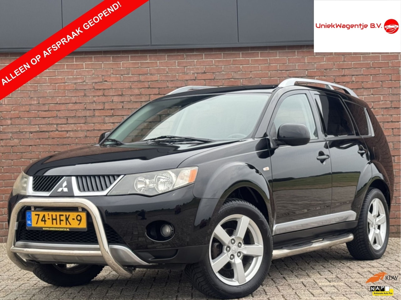 Mitsubishi Outlander - 2.4 INSPIRE 2WD | NL-AUTO! | 1E EIG! - AutoWereld.nl