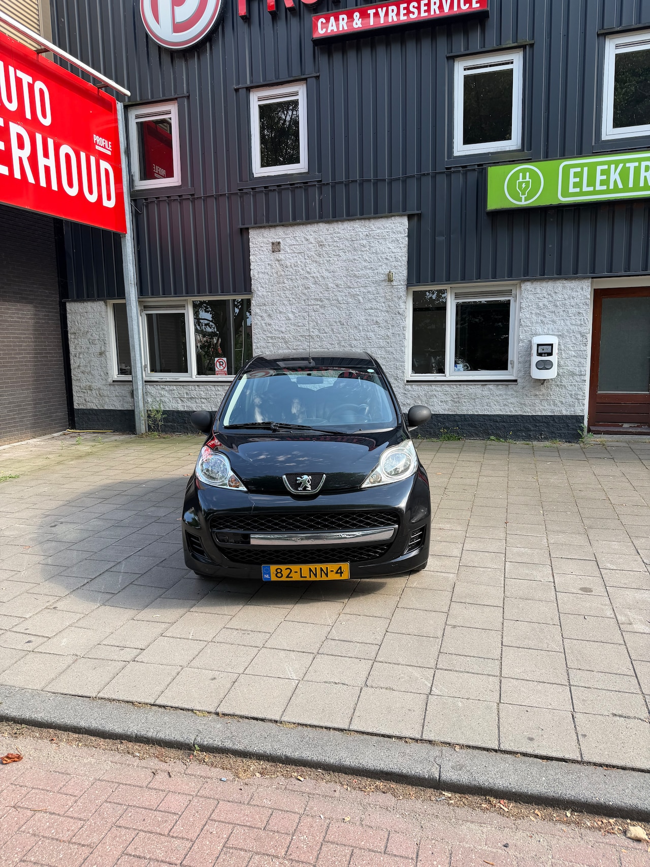 Peugeot 107 - 1.0-12V Urban Move - AutoWereld.nl