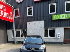 Peugeot 107 - 1.0-12V Urban Move