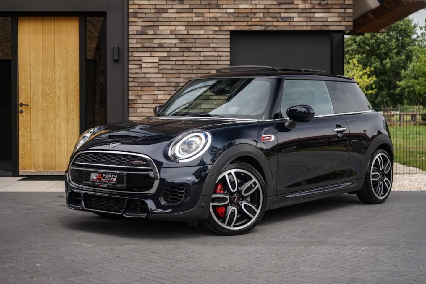 MINI John Cooper Works - 2.0 231PK JCW Chili/Pano/Head-up/ACC/HarmannK/Yours - AutoWereld.nl