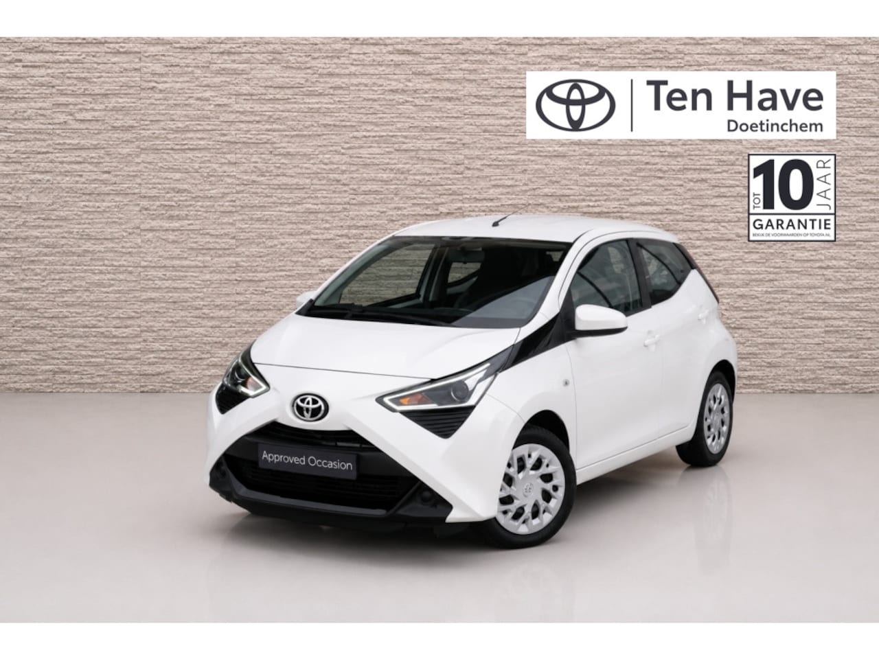 Toyota Aygo - 1.0 VVT-i x-play 1.0 VVT-i x-play - AutoWereld.nl