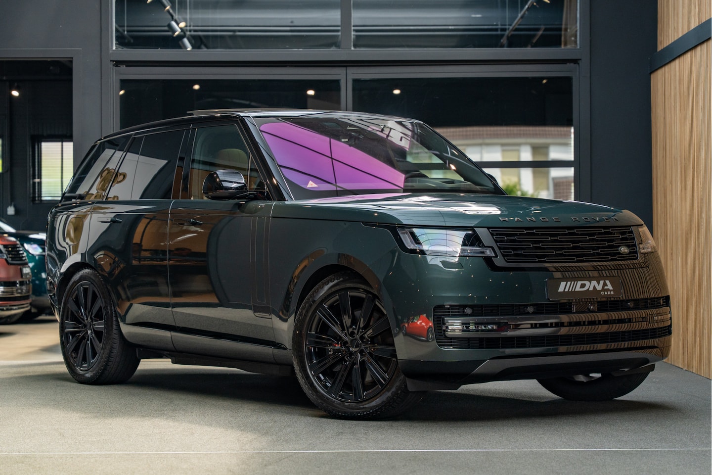 Land Rover Range Rover - P510e Autobio PHEV Pano Meridian Stoelventilatie Autobiography Exterior Pack - AutoWereld.nl