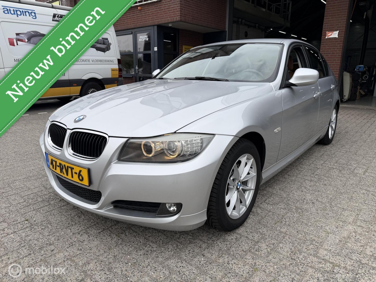 BMW 3-serie - 318i Luxury Line NAVI*LEDER*CRUISE*XENON*PDC* - AutoWereld.nl