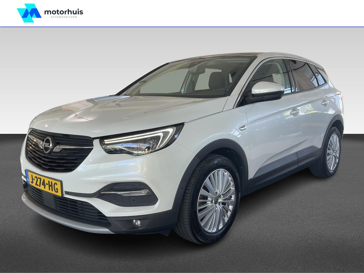 Opel Grandland X - 1.2 Turbo Innovation | Stoelverwarming V+A | Stuurverwarming | Elektrische Achterklep | El - AutoWereld.nl