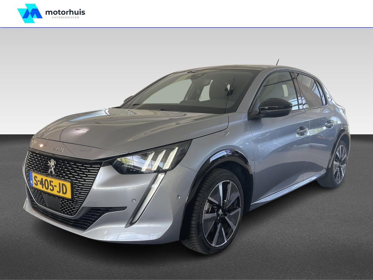 Peugeot e-208 - EV GT Pack 50 kWh | Camera | PDC | Stoelverwarming | Apple Carplay & Android Auto - AutoWereld.nl