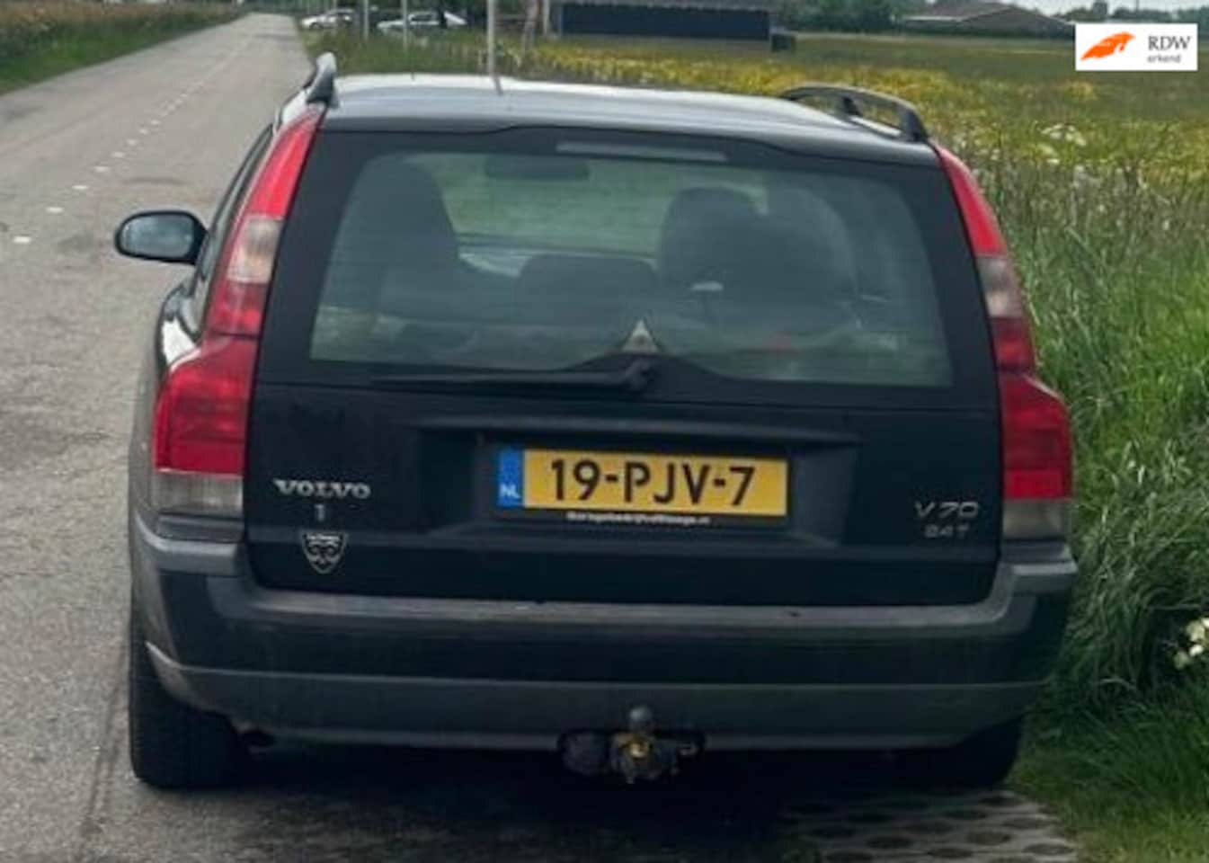 Volvo V70 - 2.4 T Geartronic 2.4 T Geartronic, LPG G3, APK 3/2027, Schuif/Kanteldak, Zwart, Heeft aandacht nodig, Leuke - AutoWereld.nl