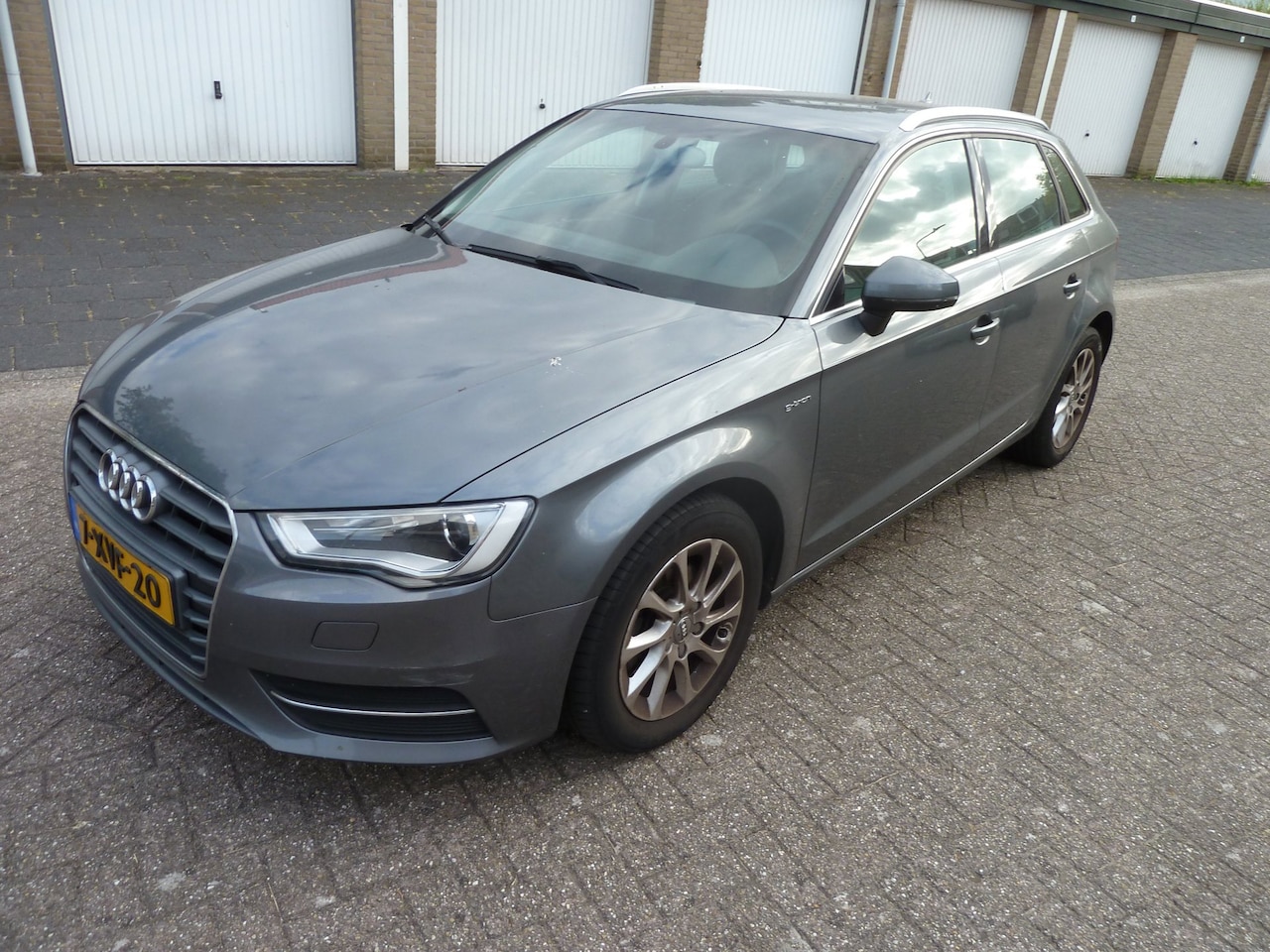 Audi A3 Sportback - 1.4 TFSI Attraction Pro Line Plus 1.4 TFSI Attraction Pro Line Plus g-tron - AutoWereld.nl