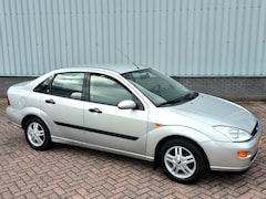 Ford Focus - 1.6 16V Ghia Automaat Nieuwe APK 2027 Airco