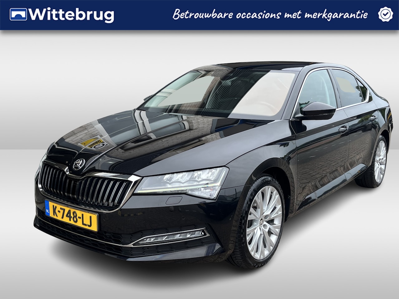 Skoda Superb - 1.5 TSI ACT Business Edition / AUTOMAAT/ CRUISE/ PARK.SENSOR.V+A/ CAMERA/ SMARTLINK/ STOEL - AutoWereld.nl