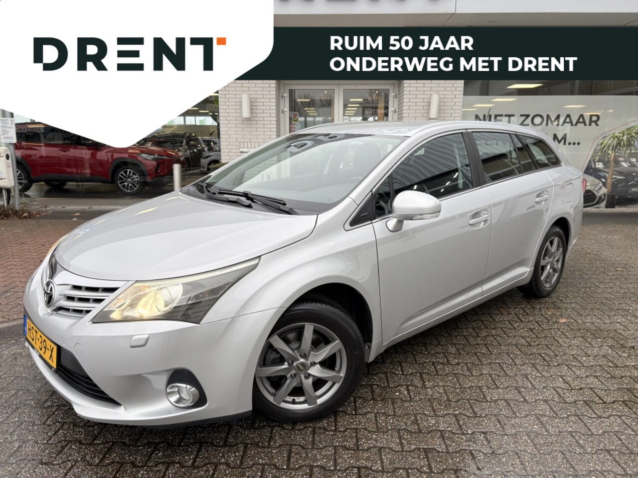 Toyota Avensis Wagon - 1.8 VVTi Dynamic limited | Trekhaak | Cruise | Stoelverwarmin - AutoWereld.nl