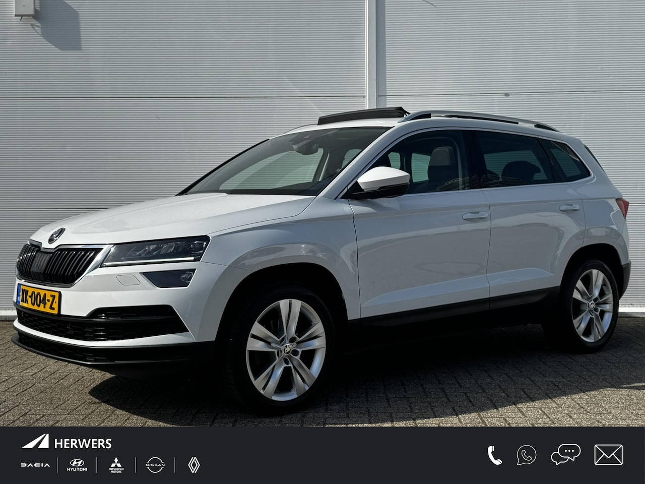 Skoda Karoq - 1.5 TSI ACT Style Business / Navigatie + Apple Carplay/Android Auto / Elek. Schuif-/Kantel - AutoWereld.nl