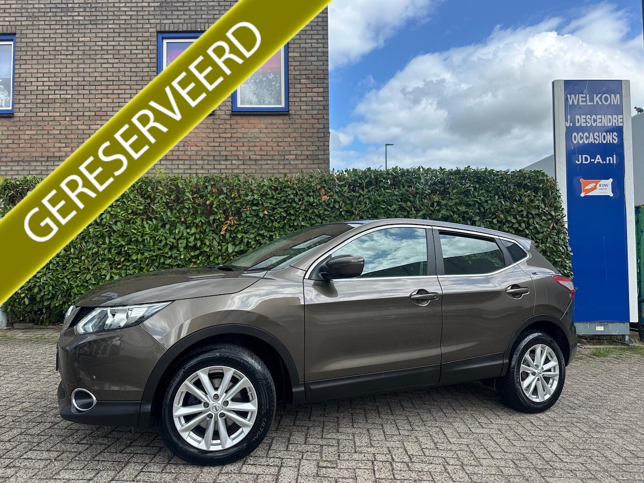 Nissan Qashqai - 1.2 Climate C, Cruise C, Navigatie, Camera!!!! - AutoWereld.nl