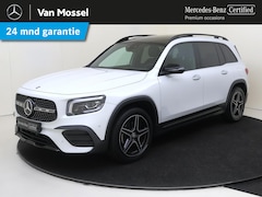 Mercedes-Benz GLB - 180 Business Solution AMG Panoramadak / Memory Seats / Parkeercamera / Nightpakket / Sfeer