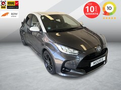 Toyota Yaris - 1.5 Hybrid Style Bi-Tone