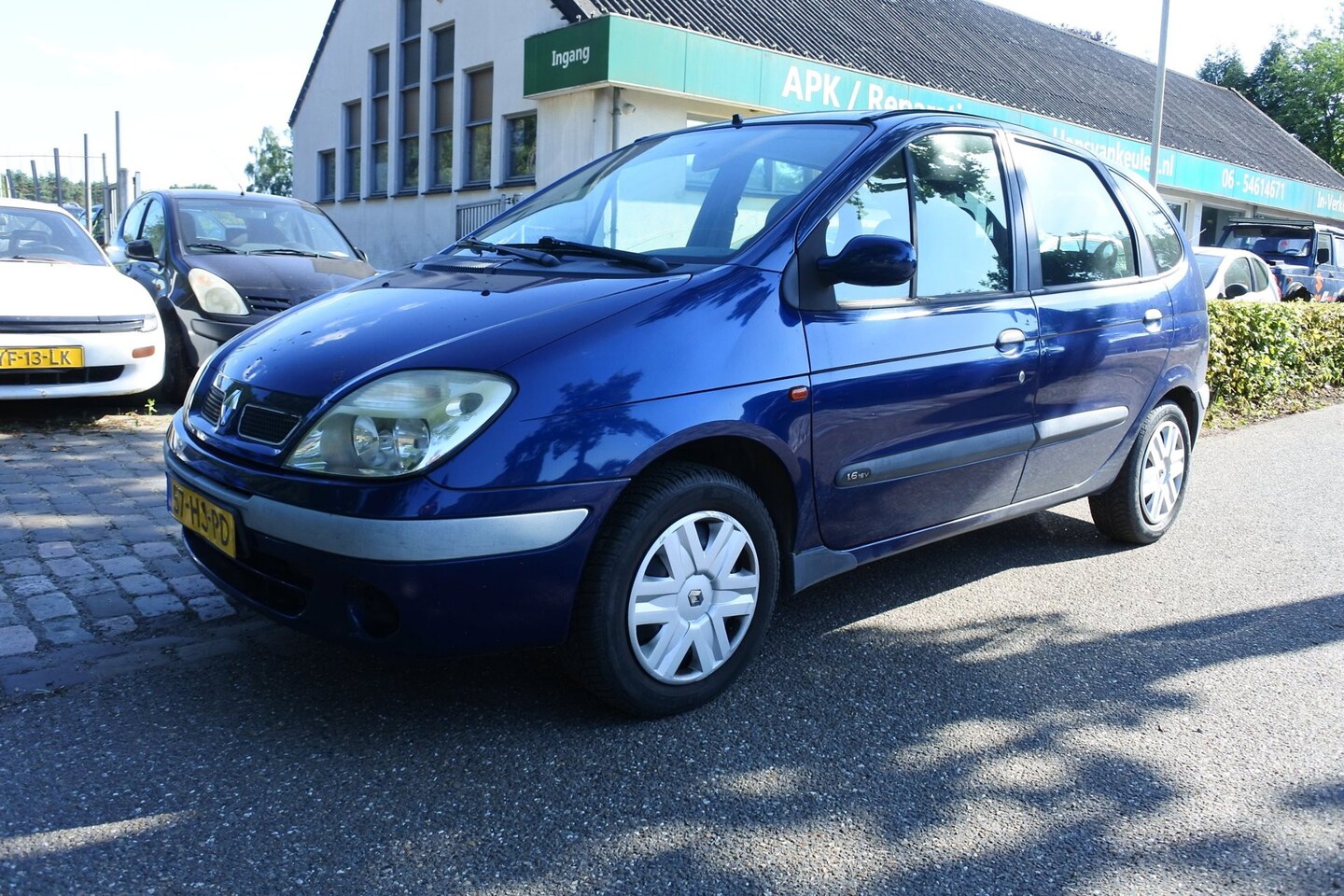 Renault Scénic - 1.6-16V Authentique apk 7-3-2027 div.exstra,s trekhaak - AutoWereld.nl