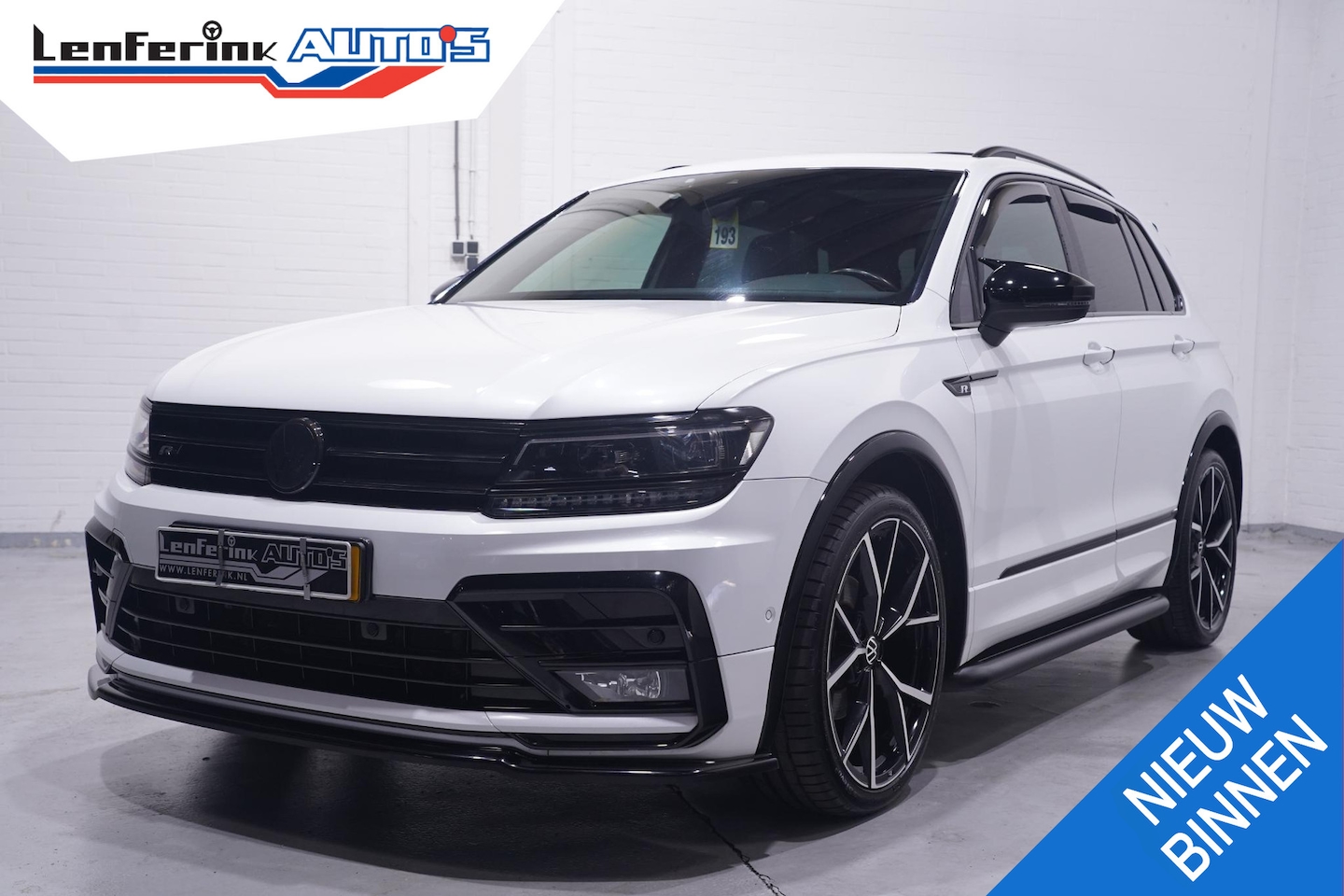 Volkswagen Tiguan - 1.5 TSI ACT Highline Business R NAP 2e eigen. 2xR-Line Navigatie APPLE-Carplay 21"-lmv PDC - AutoWereld.nl