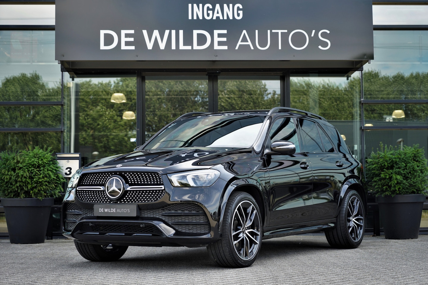 Mercedes-Benz GLE-Klasse - 450 4MATIC AMG Pano Luchtvering TV-scherm Stoelventilatie Distronic - AutoWereld.nl