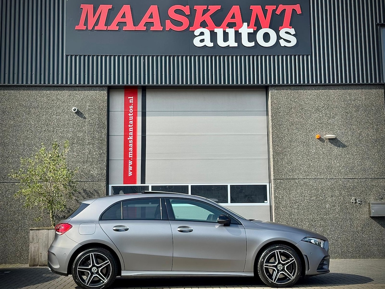 Mercedes-Benz A-klasse - 250 e Business Solution AMG Limited / Pano / NL auto / 100% MAINTAINED! - AutoWereld.nl