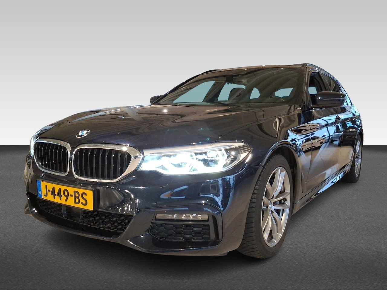 BMW 5-serie Touring - 5 Serie Touring (f11) 530i Touring 252pk Automaat High Executive M Sport | Android Auto™ | - AutoWereld.nl