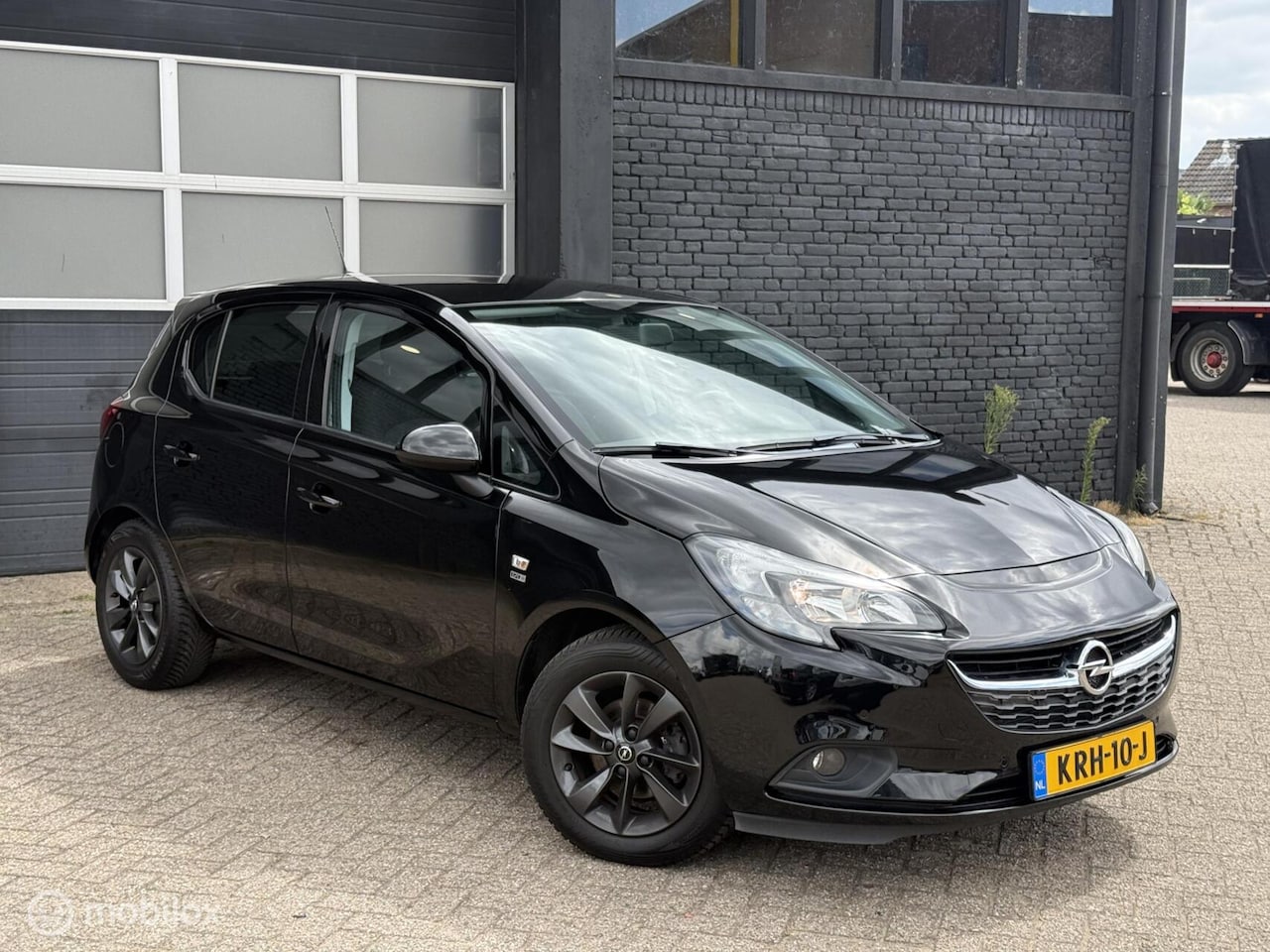 Opel Corsa - 1.4 120 Jaar Edition 1.4 120 Jaar Edition - AutoWereld.nl