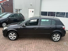 Opel Astra - 1.6 Edition