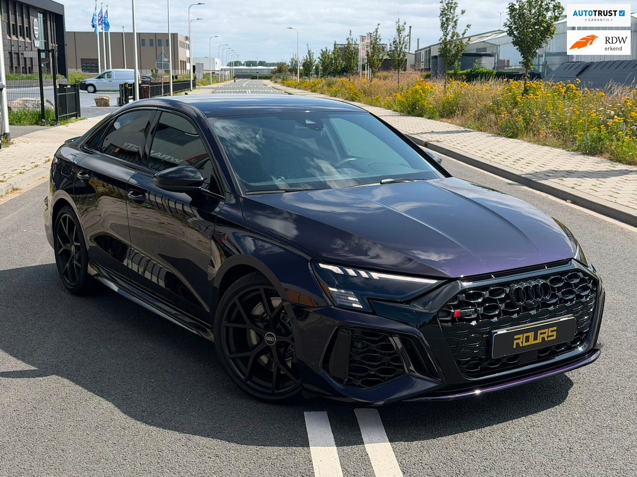 Audi RS3 - Limousine 2.5 TFSI RS 3 quattro | Violet Paars | RS Performance | B&O | Matrix | RS Uitlaa - AutoWereld.nl