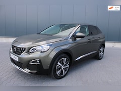 Peugeot 3008 - 1.2 PureTech Allure TREKHAAK AUTOMAAT