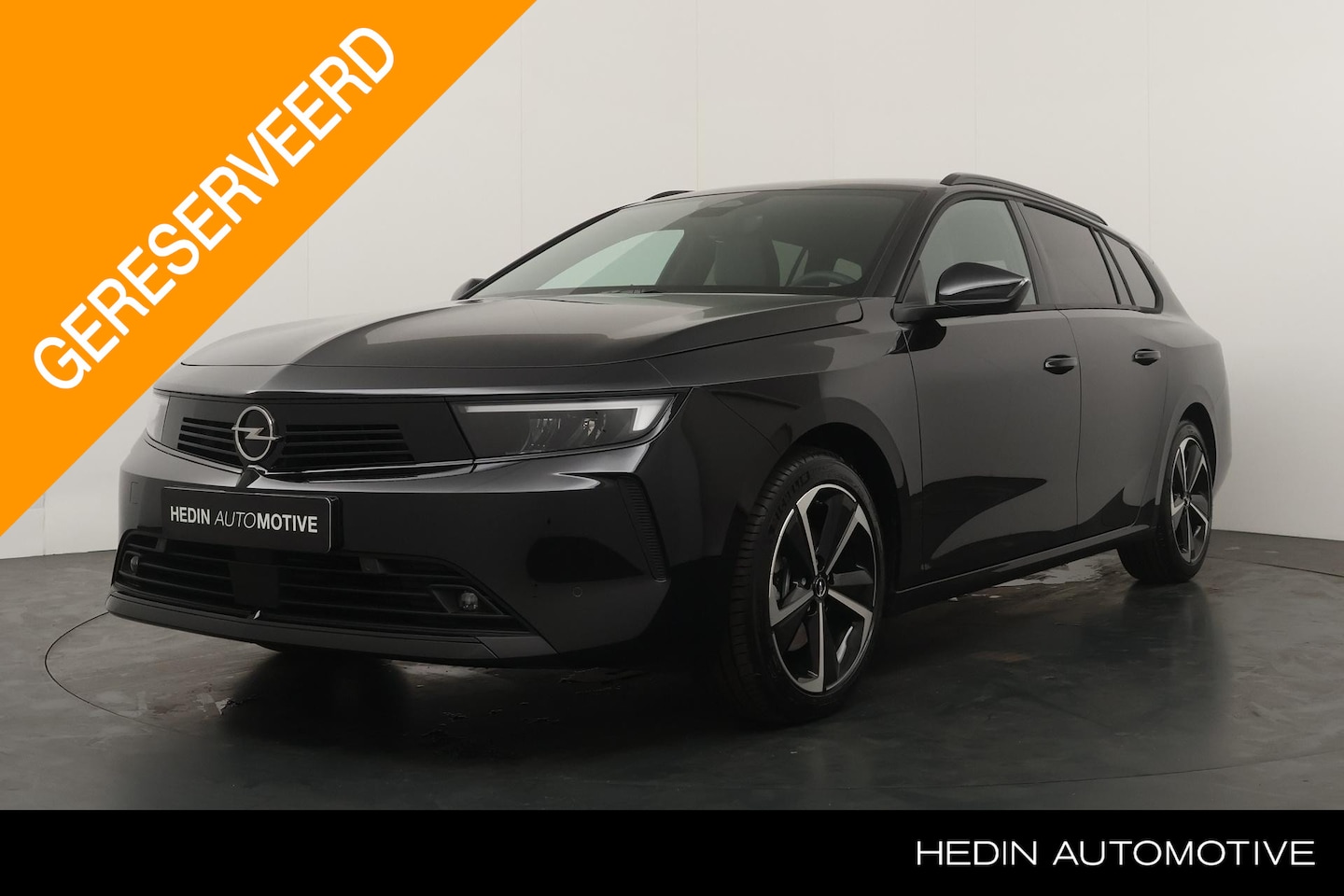 Opel Astra Sports Tourer - 1.2 Turbo Hybrid Business Edition | Trekhaak | 17 inch LM Velgen | AGR Stoelen | Keyless p - AutoWereld.nl