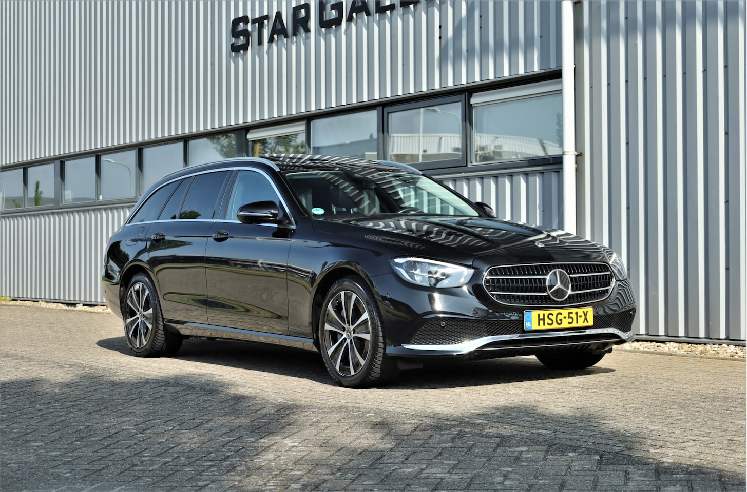 Mercedes-Benz E-klasse Estate - E 300 e Avantgarde fabrieksgarantie t/m 5-2027 - AutoWereld.nl