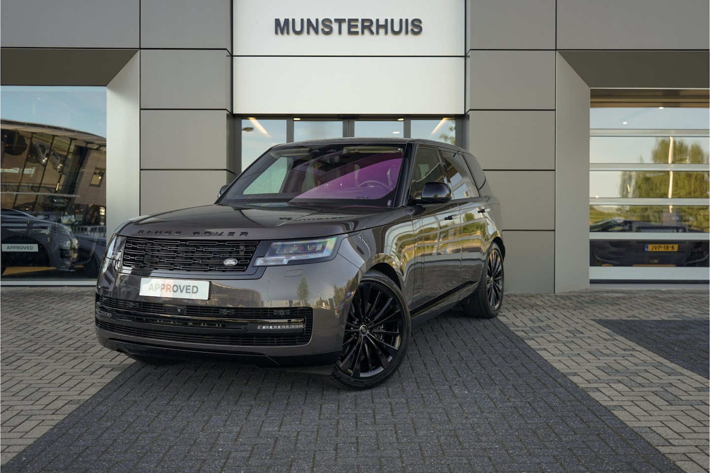Land Rover Range Rover - 4.4 P530 First Edition MHEV | Koelvak | Massage stoelen | - AutoWereld.nl