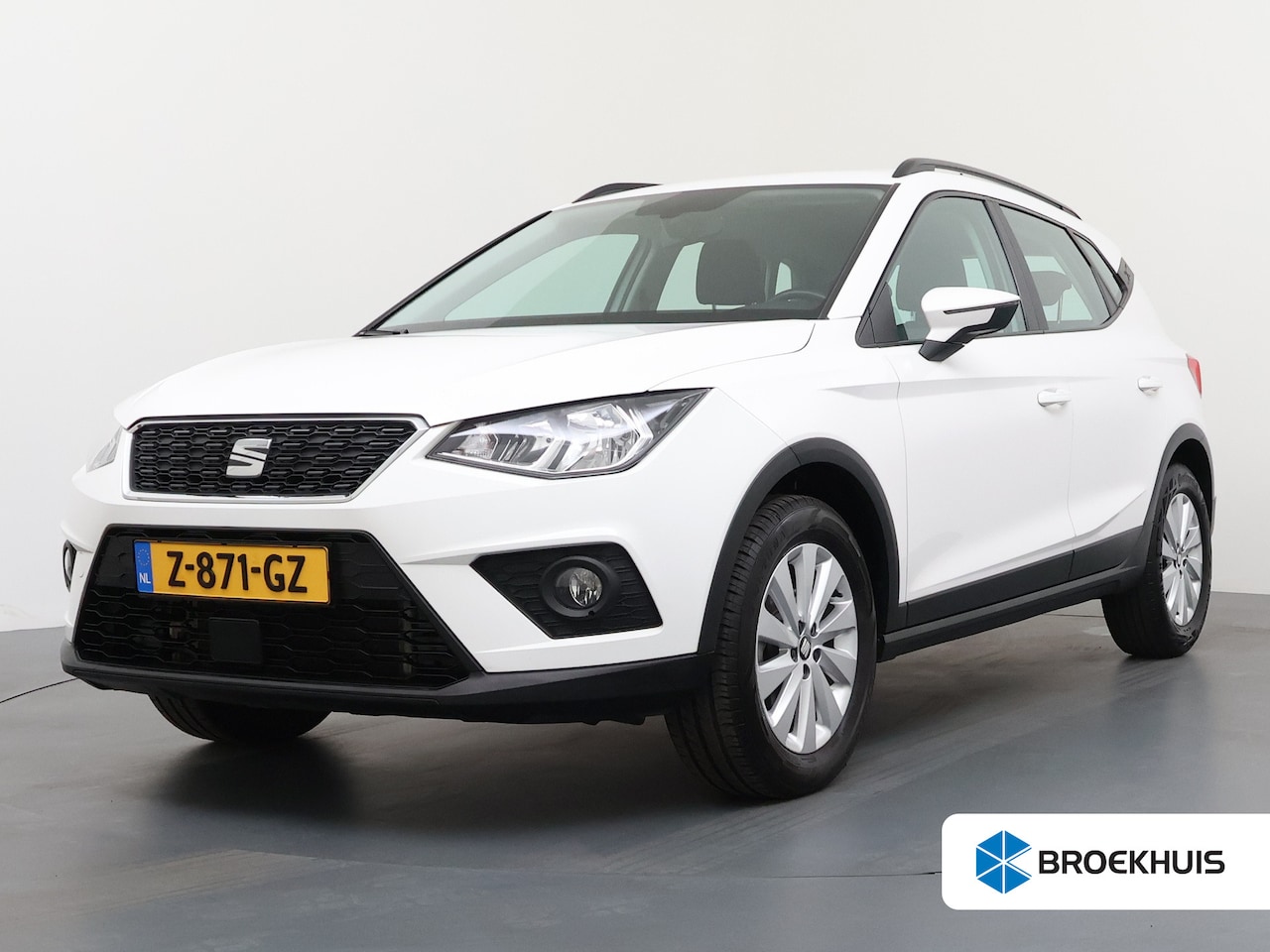 SEAT Arona - 1.0 TSI Style / Navigatie / Parkeersensoren / Carplay / ECC / LED / 16'' LMV - AutoWereld.nl