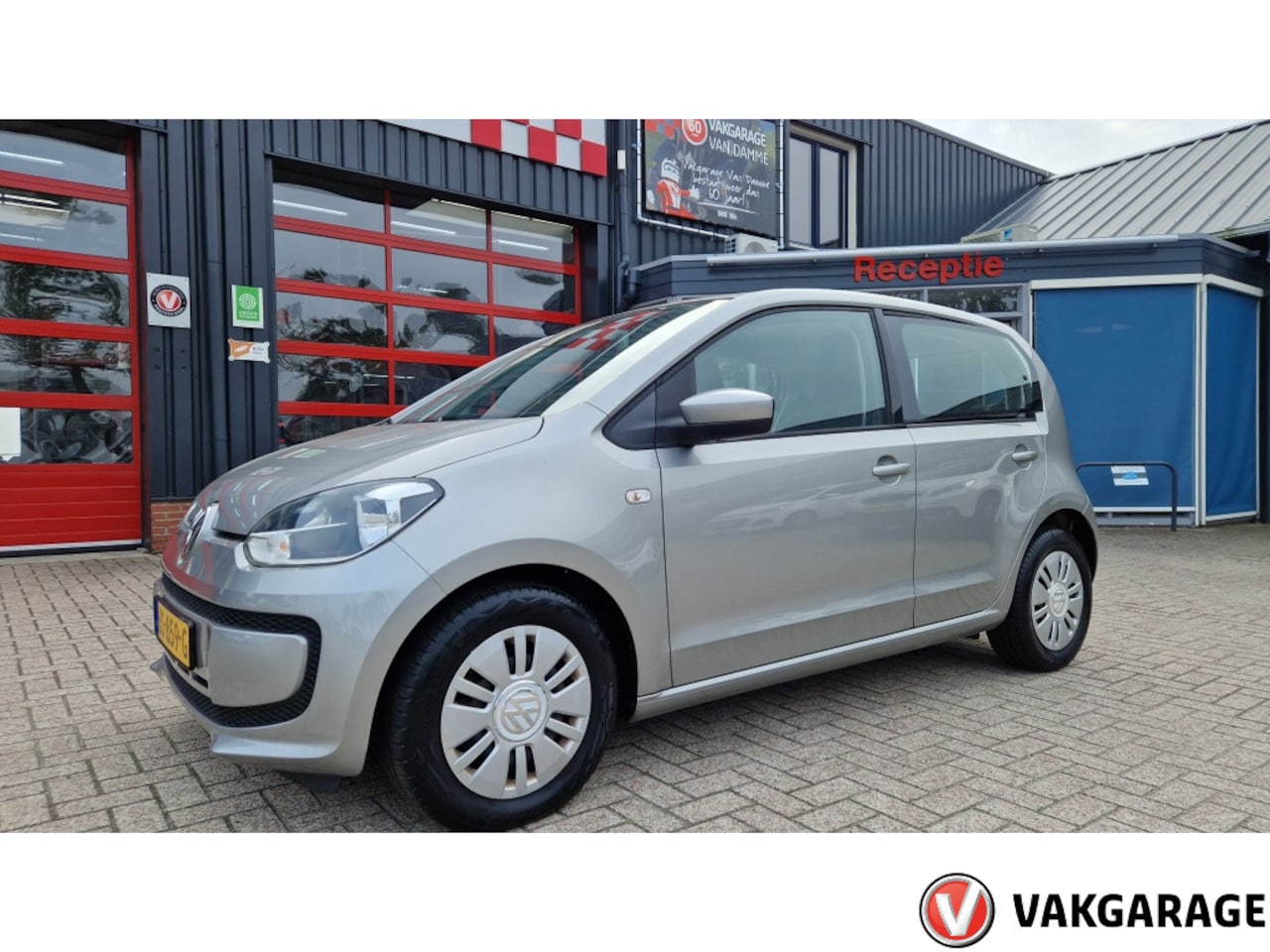Volkswagen Up! - 1.0 move up! BlueM. - AutoWereld.nl