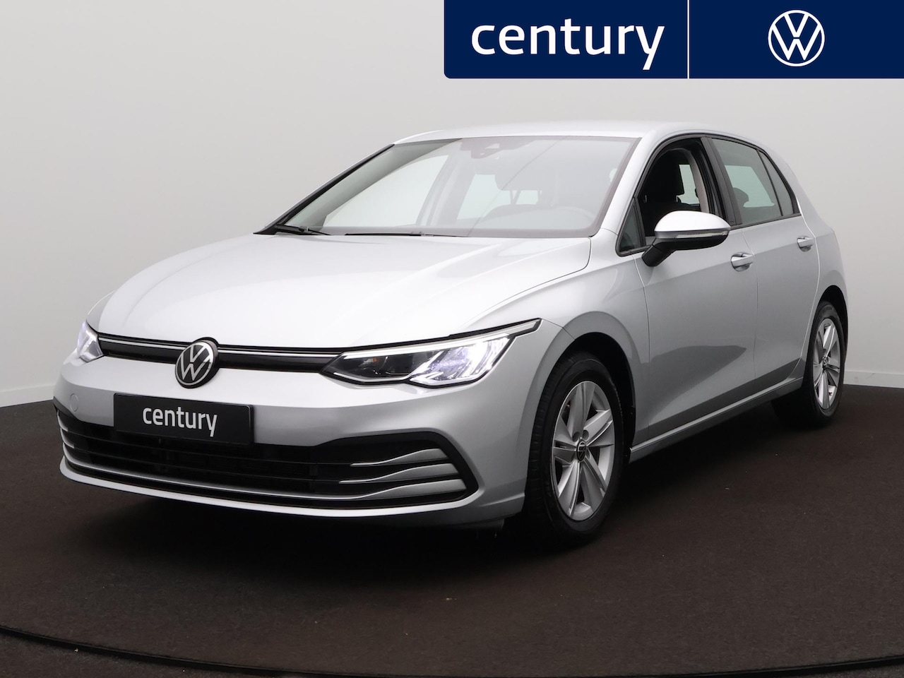 Volkswagen Golf - 1.0 TSI Life Navigatie - PDC - Side Assist - Camera - ACC - Sfeerverlichting - AutoWereld.nl