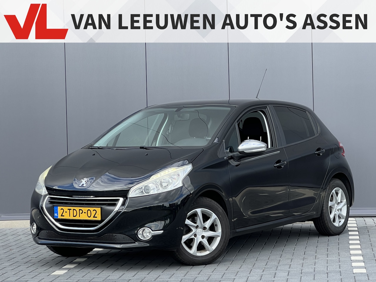 Peugeot 208 - 1.2 VTi Oxygo | Cruise | Navi | Airco | - AutoWereld.nl