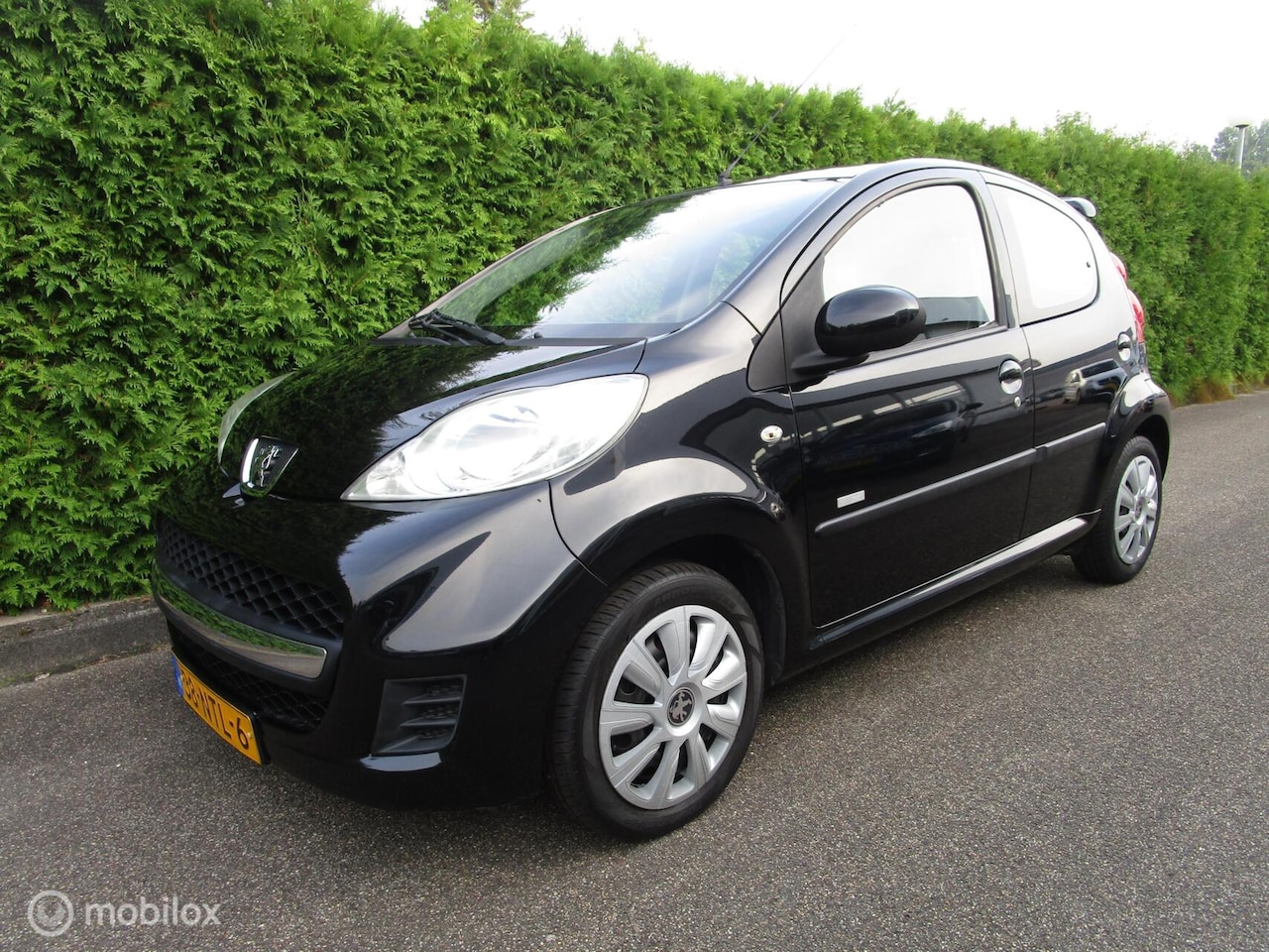 Peugeot 107 - 1.0 12V Millesim 5-deurs - Airco - 59.000 KM !!! - AutoWereld.nl