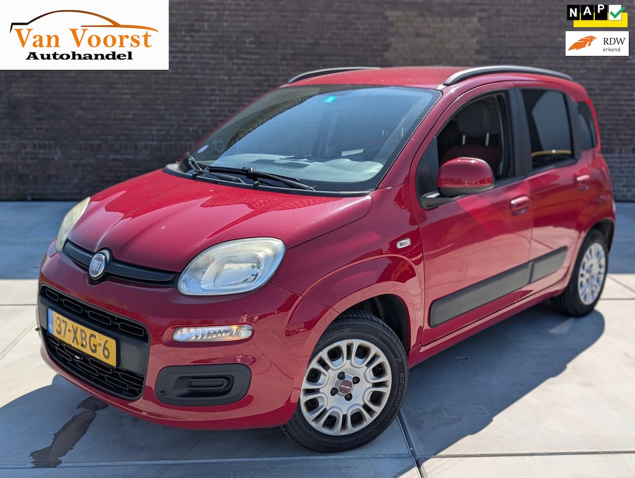 Fiat Panda - 0.9 TwinAir Lounge nwe koppeling airco apk - AutoWereld.nl