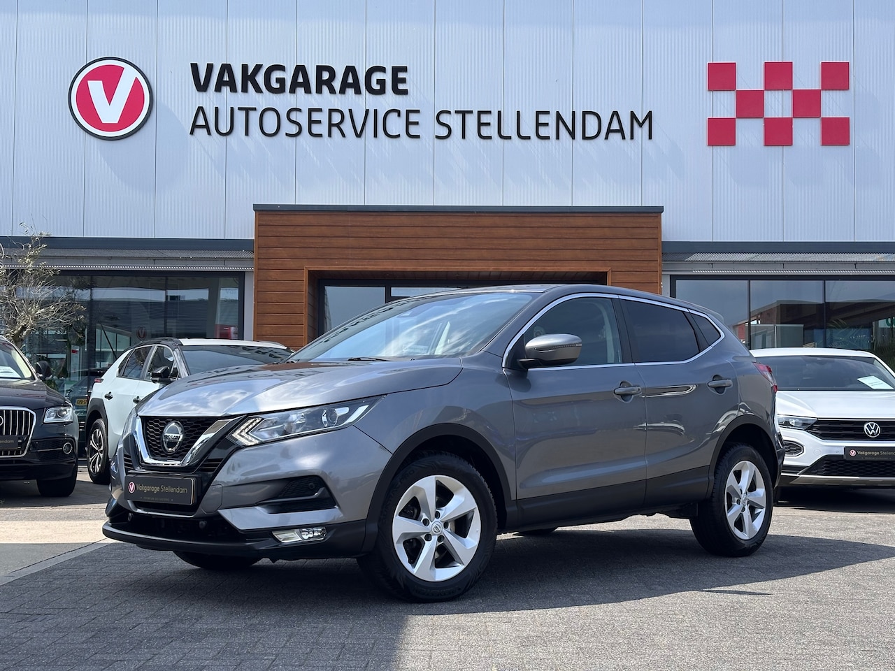 Nissan Qashqai - 1.3 DIG-T Business Edition|Stoel/voorruitverw|Camera|Cruise Control|Carplay|Navigatie - AutoWereld.nl