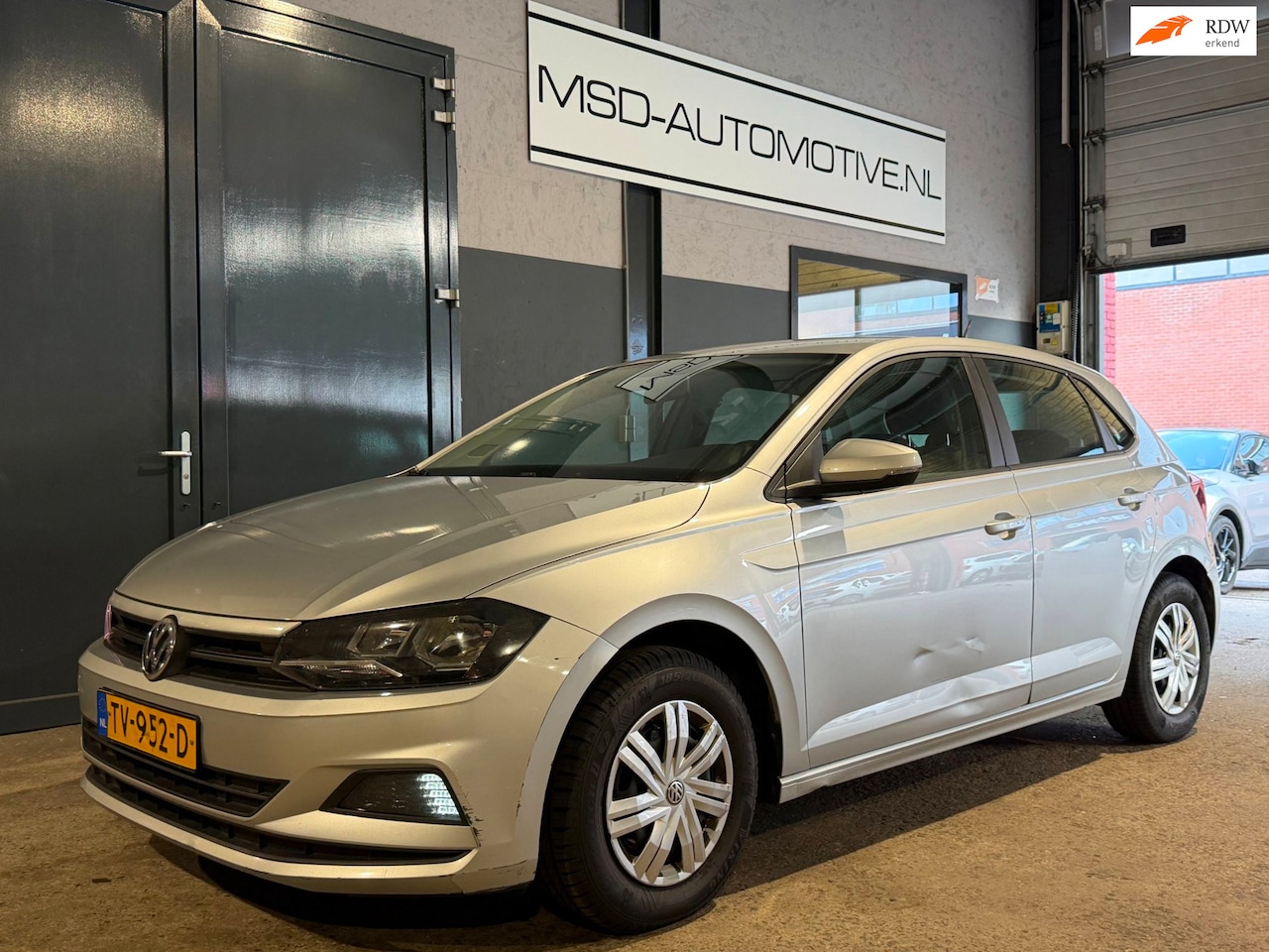 Volkswagen Polo - 1.0 MPI Comfortline Nieuw Model ! Airco + Cruise |schade ! - AutoWereld.nl